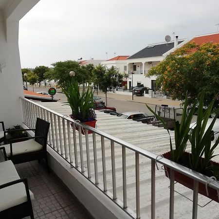 A Toca Do Grilo Hotel Carvalhal  Luaran gambar