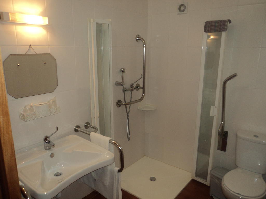 A Toca Do Grilo Hotel Carvalhal  Bilik gambar